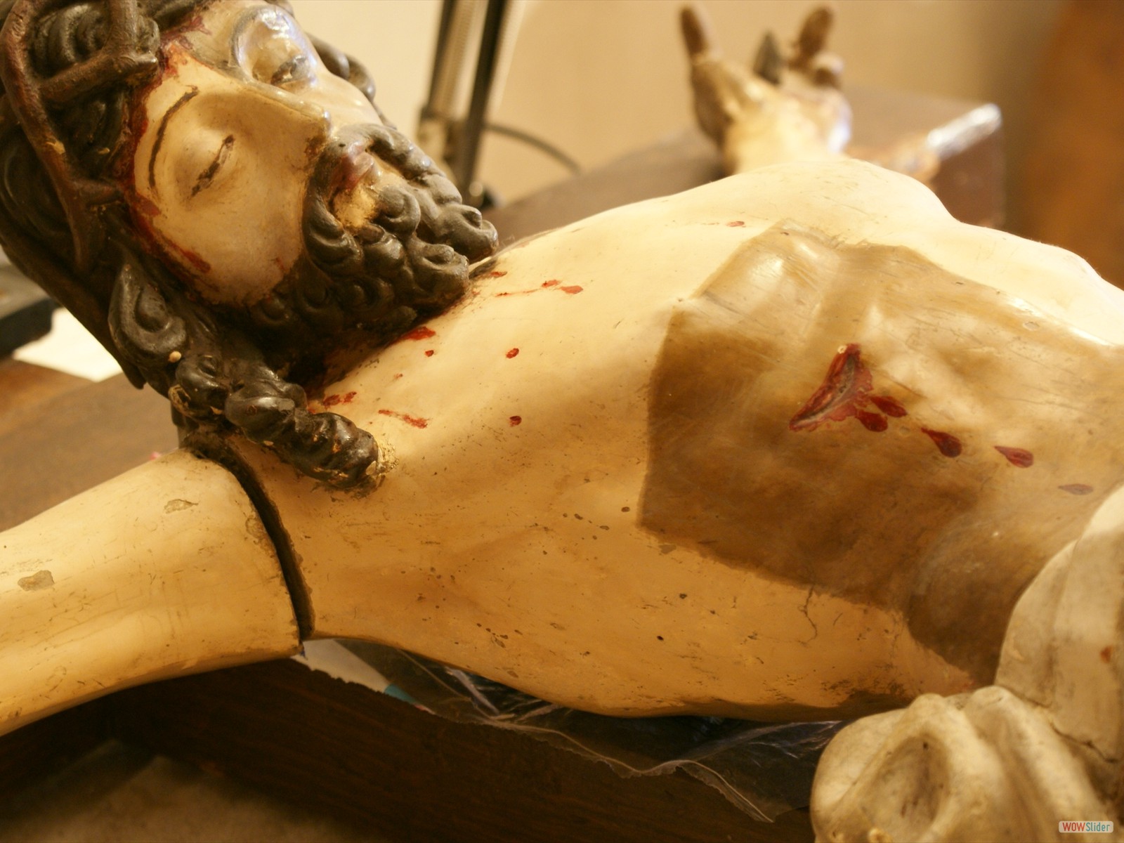 Restauracion escultura Cristo